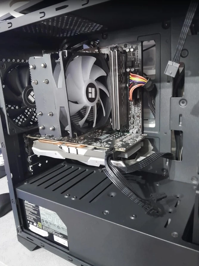 Clean desktop after computer cleaning Singapore service