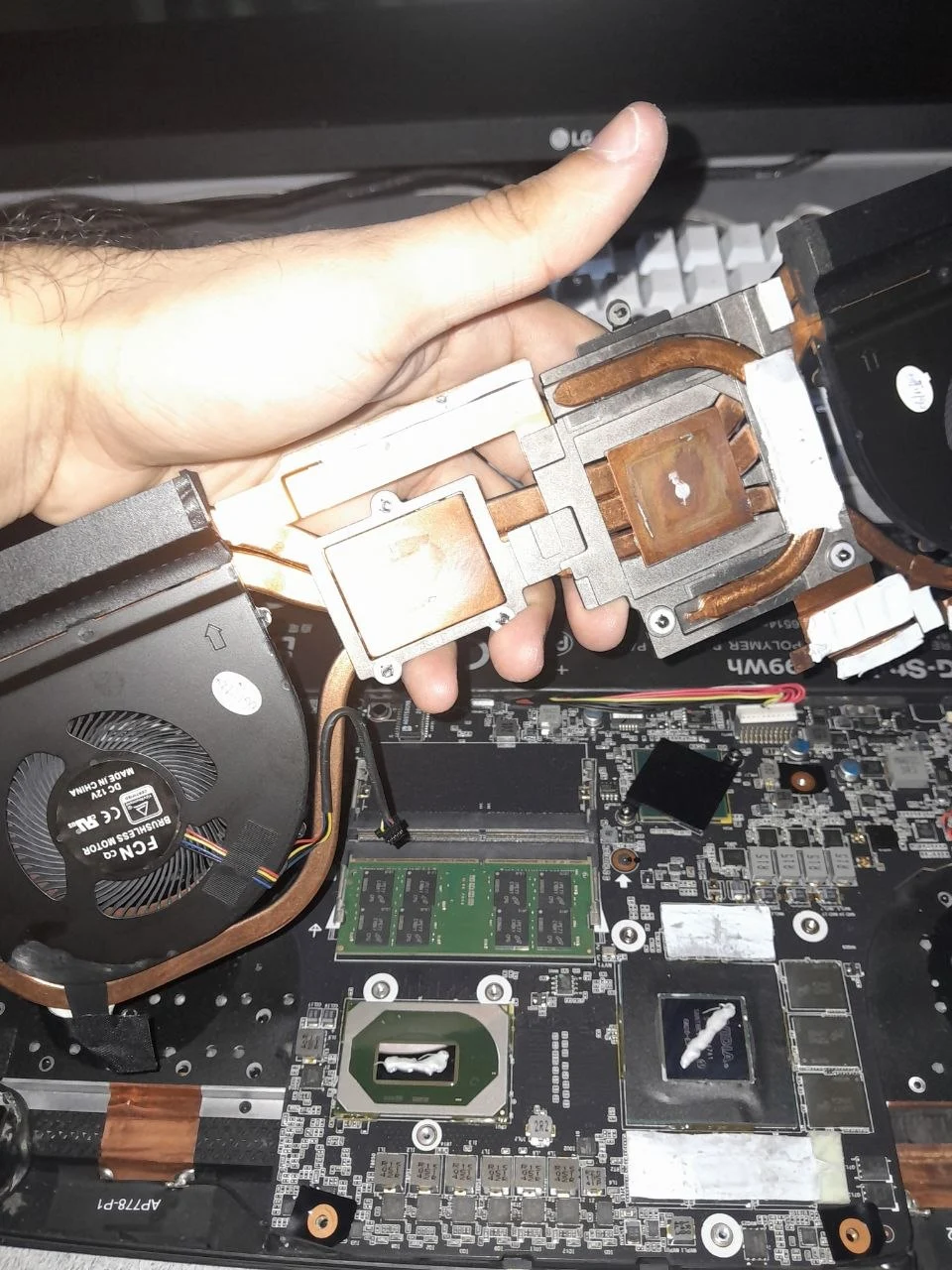 Laptop thermal cleaning before repair in Singapore
