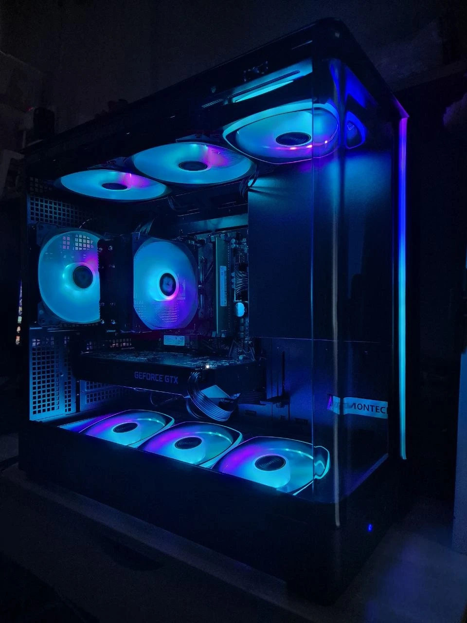Computer cleaning Singapore service on glass side panel gaming PC